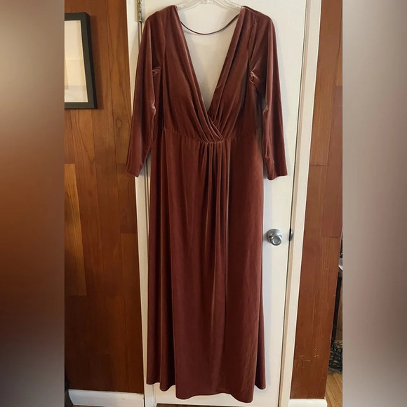Anthropologie Jenny Yoo Ryland V-Neck Long-Sleeve Open-Back Stretch Velvet Gown - Picture 2 of 7